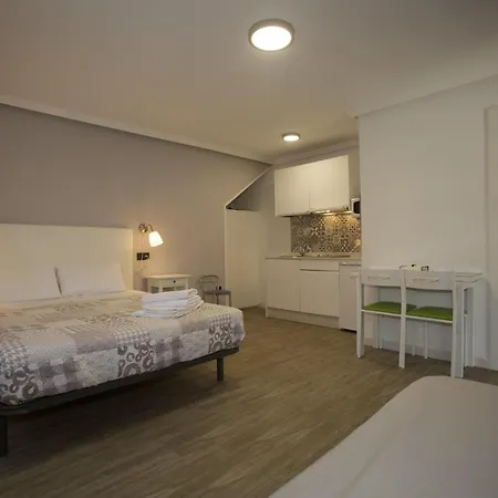 La Cueva - Onis Apartment Avín