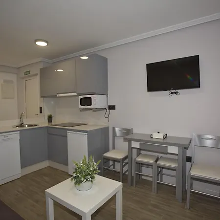 La Cueva - Onis Avín